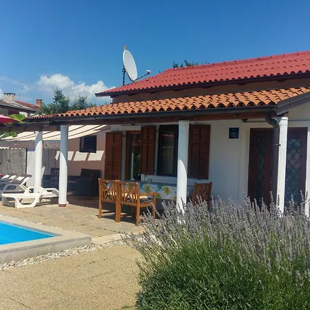 Vakantiehuis In Valbandon/istrien 11178 Valbandon